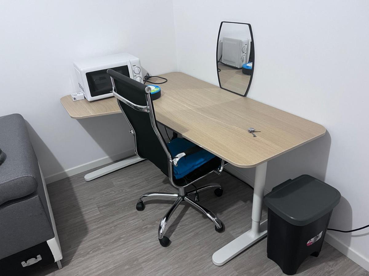 Chambre Individuelle Dans Un Appartement A 37 De Champs Elysees Sartrouville Exteriör bild