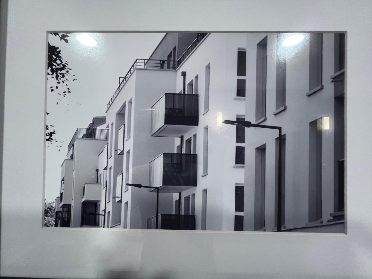 Chambre Individuelle Dans Un Appartement A 37 De Champs Elysees Sartrouville Exteriör bild